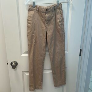 Boys Vineyard Vines Breaker Pants Size 12 color khaki.